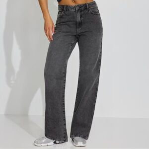 Black high rise 90’s Straight-Leg Jeans